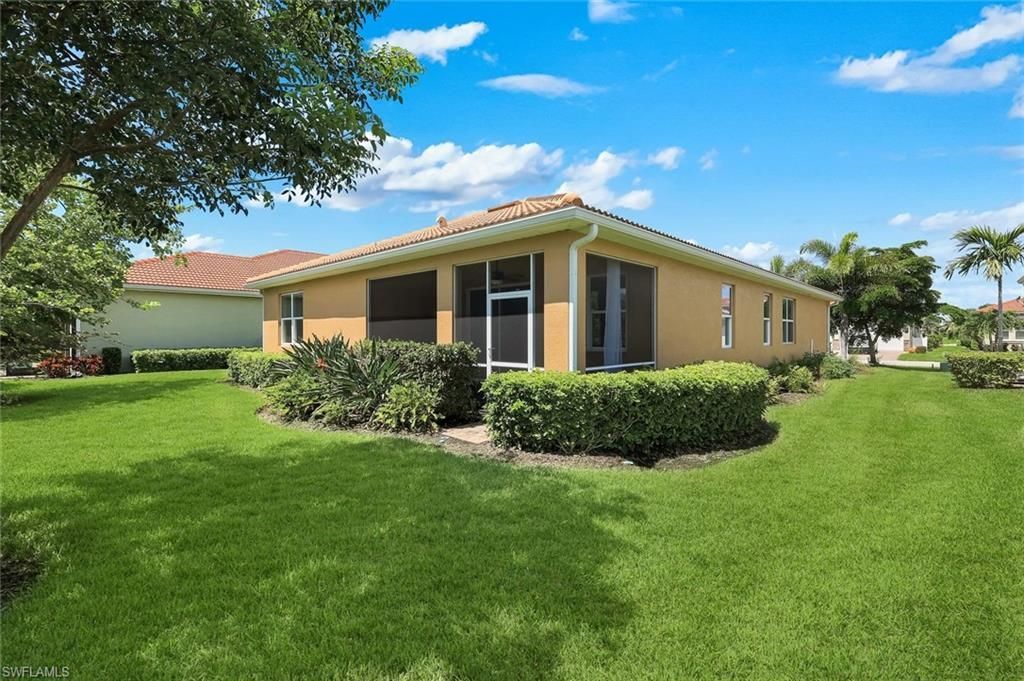 2899 Sunset Pointe Cir , Cape Coral, FL 33914 Photo