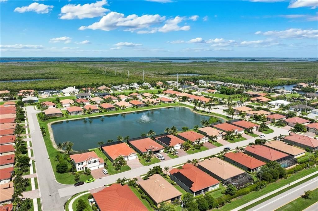 2899 Sunset Pointe Cir , Cape Coral, FL 33914 Photo