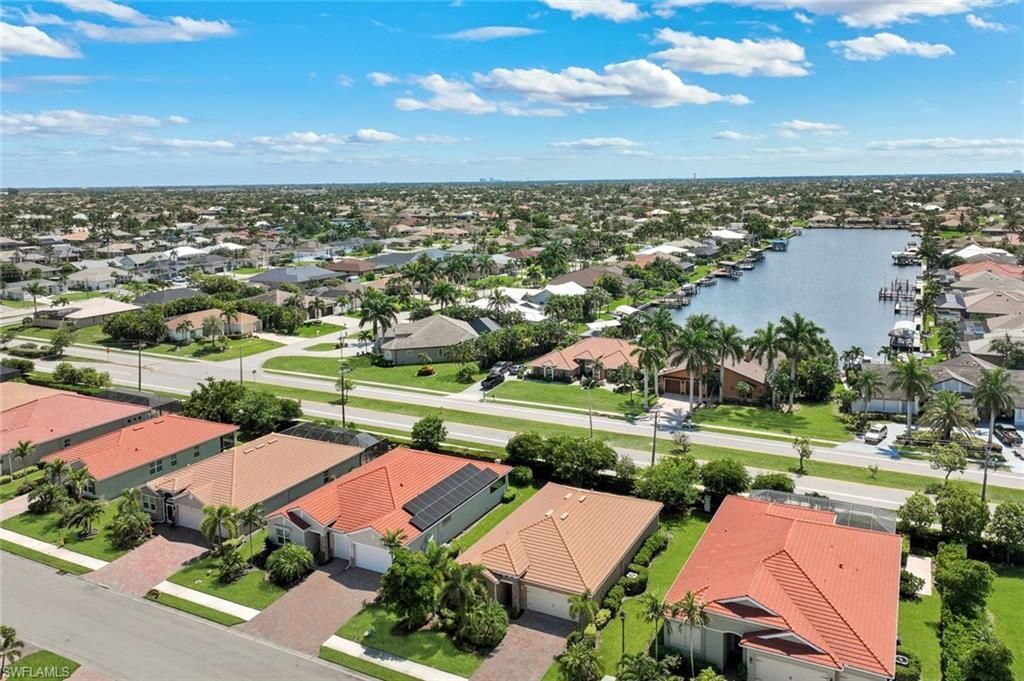 2899 Sunset Pointe Cir , Cape Coral, FL 33914 Photo