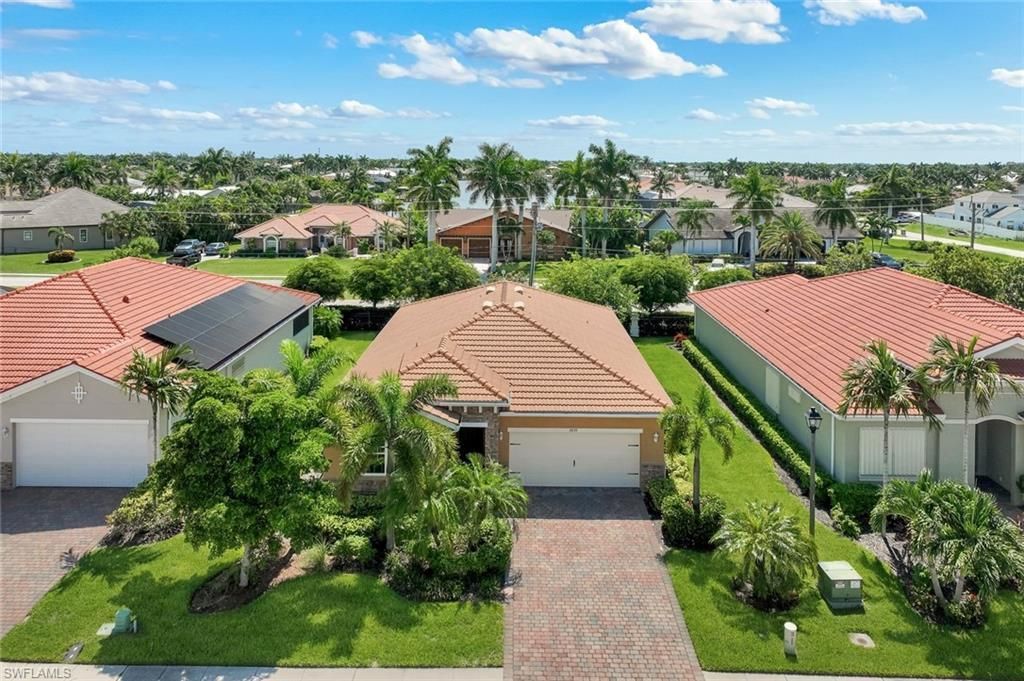 2899 Sunset Pointe Cir , Cape Coral, FL 33914 Photo