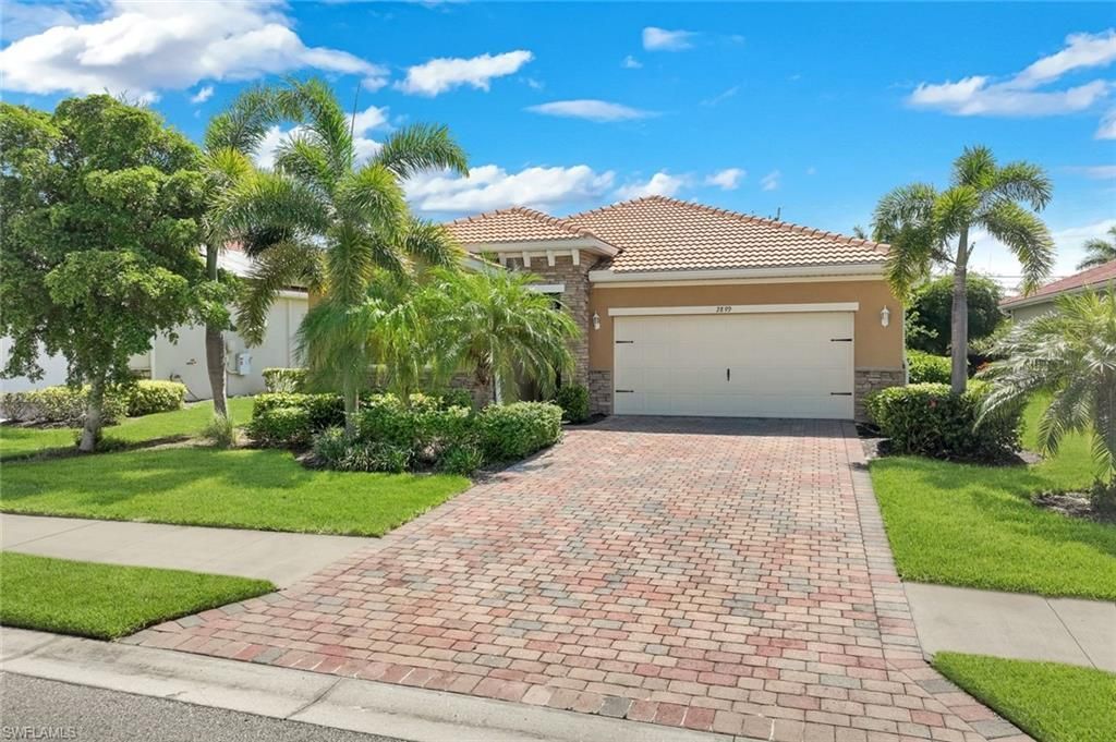 2899 Sunset Pointe Cir , Cape Coral, FL 33914 Photo