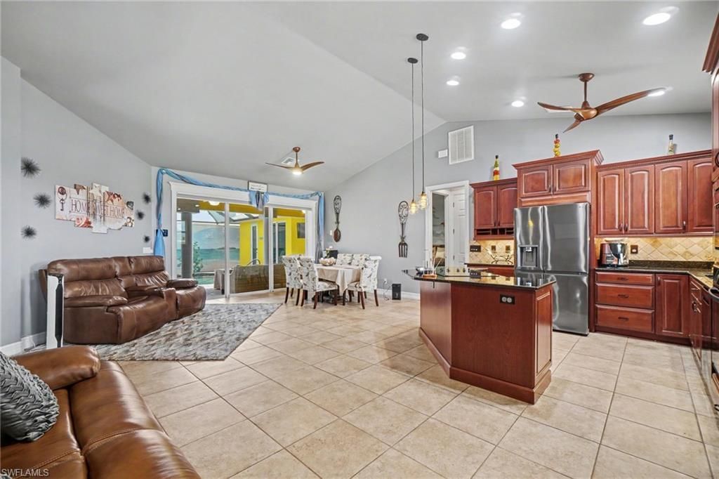 2911 NW 14th Ter, Cape Coral, FL 33993 Photo
