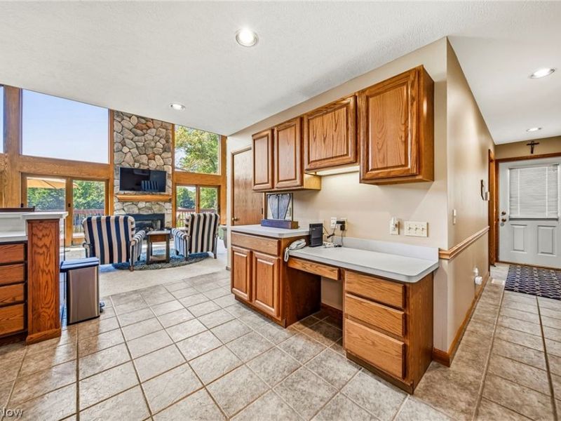 1452 Lake Vue Drive , Roaming Shores, OH 44085 Photo 14