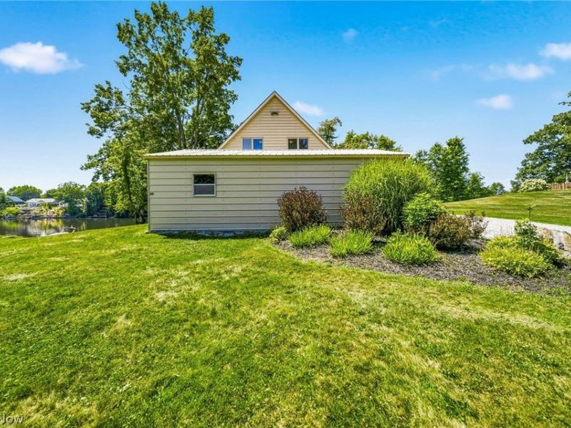 1452 Lake Vue Drive , Roaming Shores, OH 44085 Photo 36