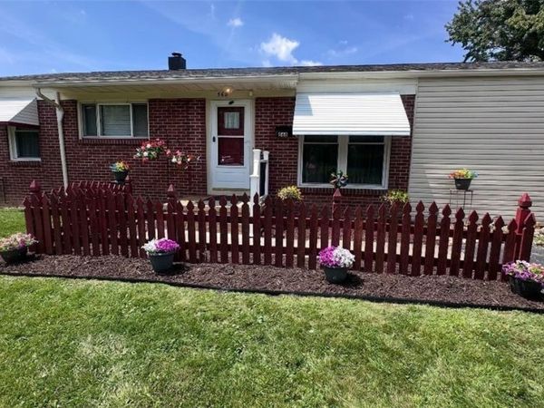 568 Purdue Avenue, Austintown, OH 44515