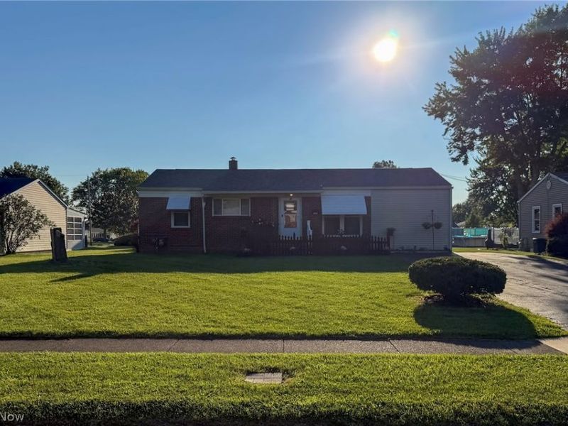 568 Purdue Avenue, Austintown, OH 44515 Photo 3