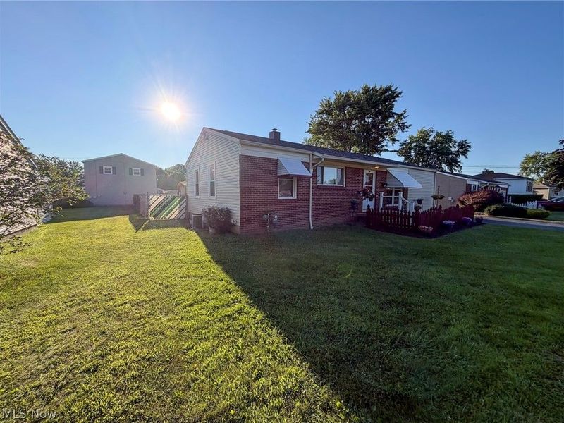568 Purdue Avenue, Austintown, OH 44515 Photo 4