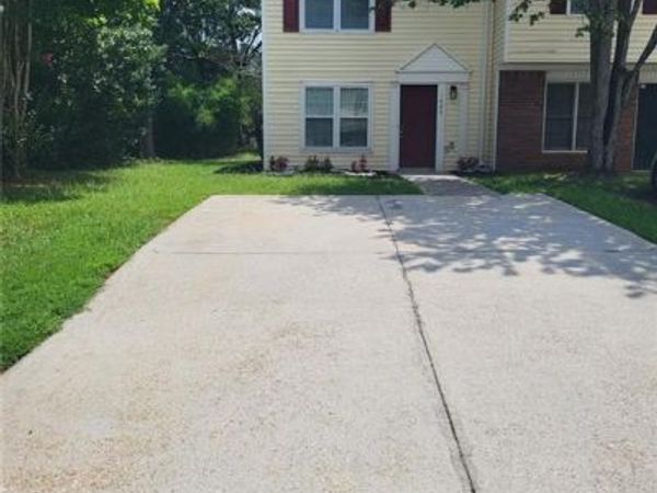 1685 Hunting Creek Drive , Conyers, GA 30013