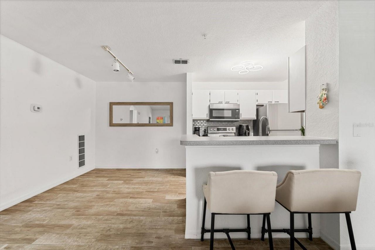 8933 Manor Loop , Unit 204, Lakewood Ranch, FL 34202 Photo