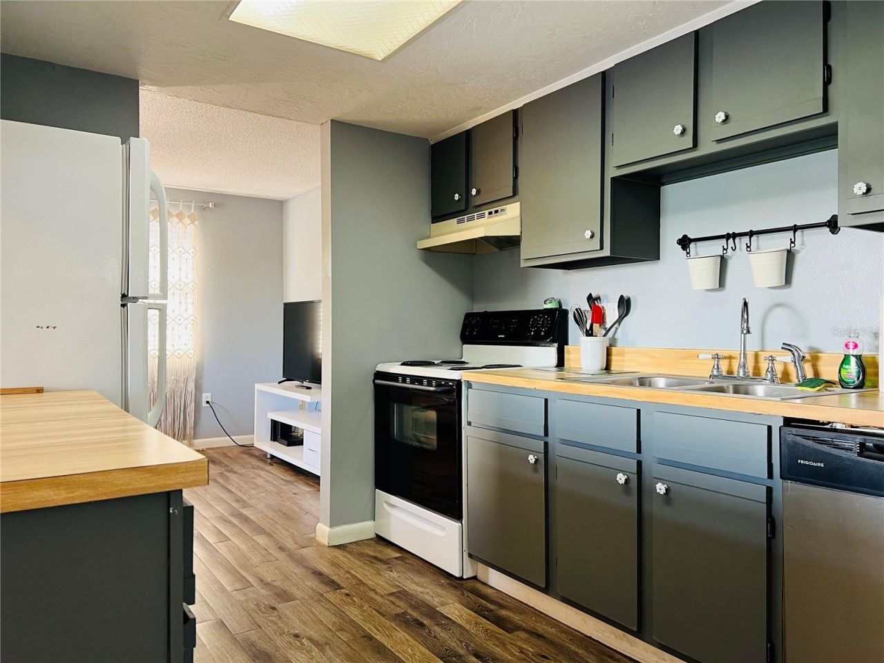 5026 Water Oak Drive , Unit 208, Bradenton, FL 34207 Photo