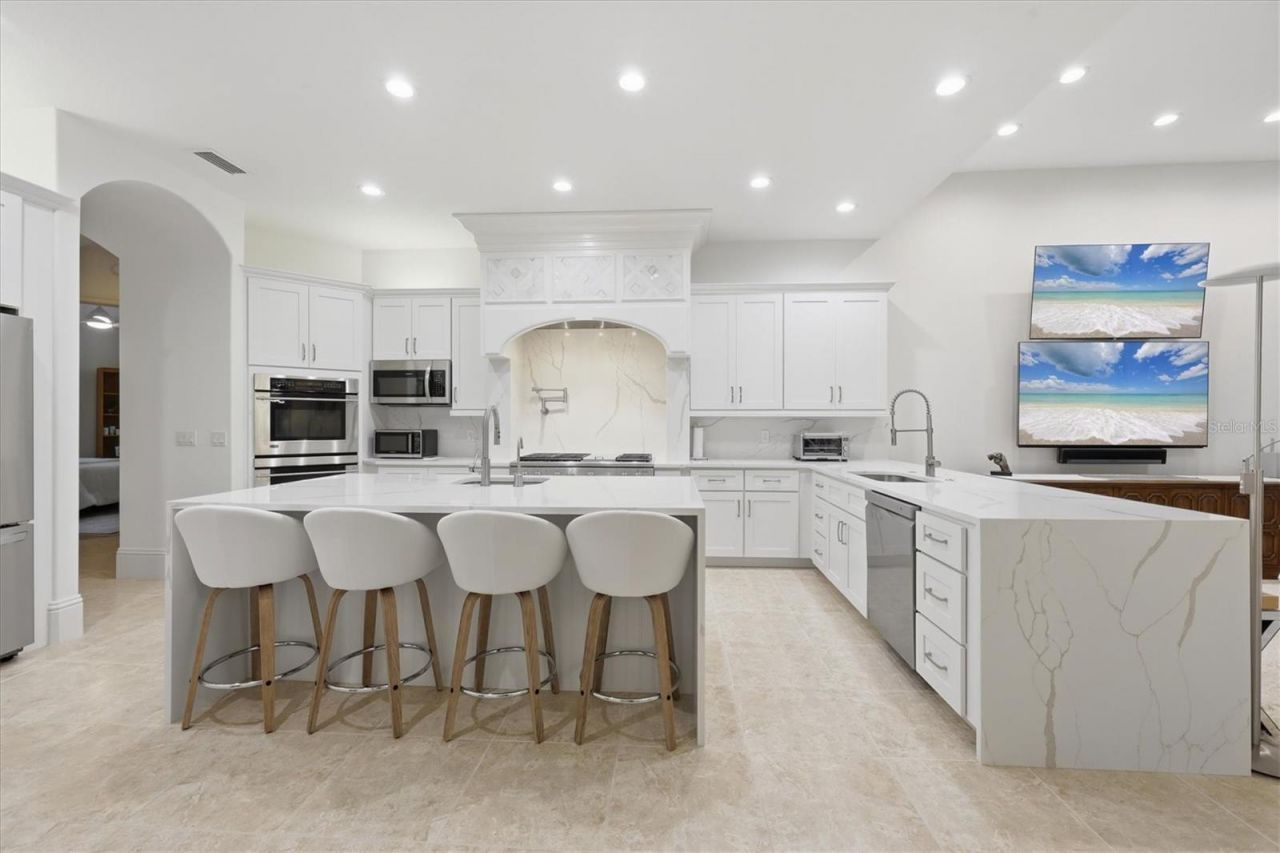 3548 Founders Club Drive, Sarasota, FL 34240 Photo