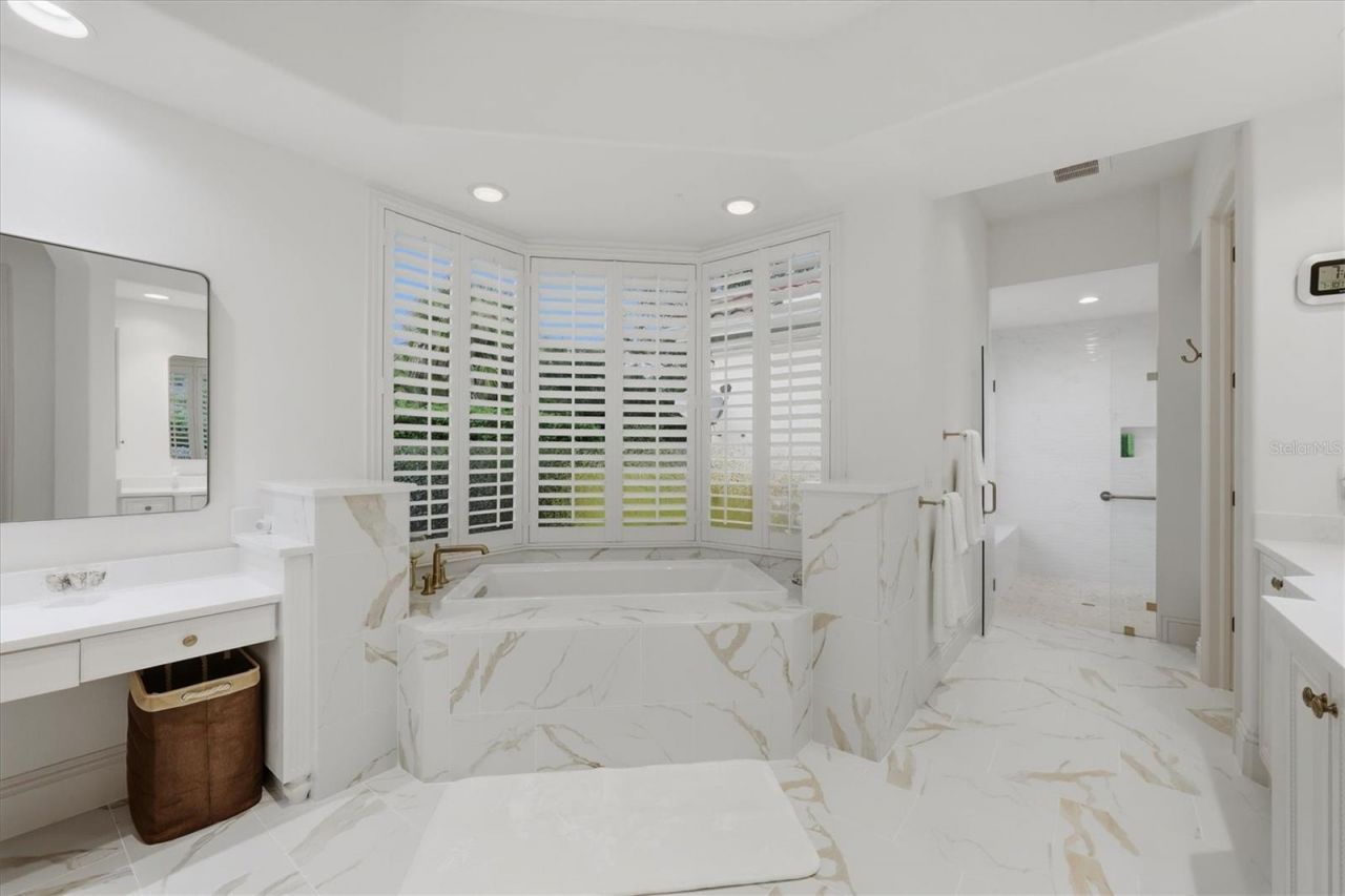 3548 Founders Club Drive, Sarasota, FL 34240 Photo