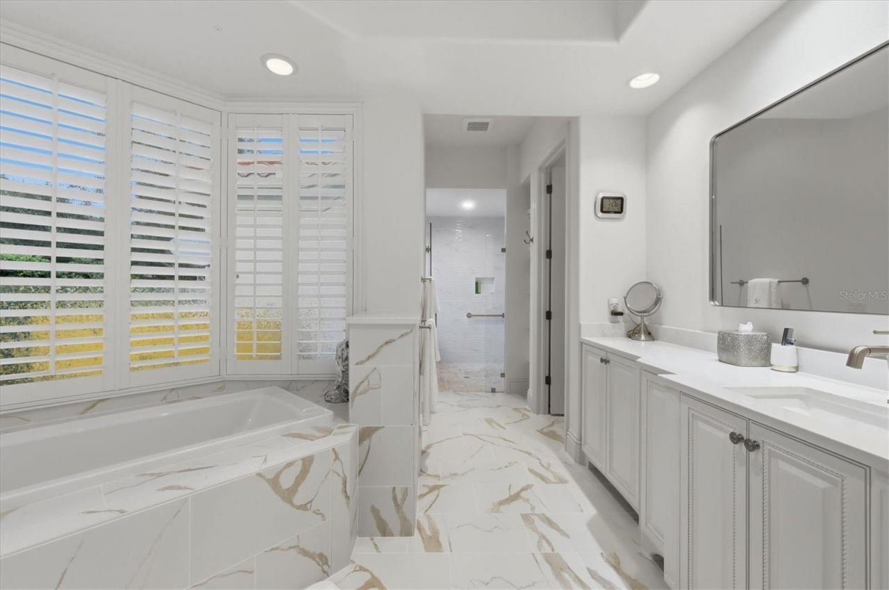 3548 Founders Club Drive, Sarasota, FL 34240 Photo