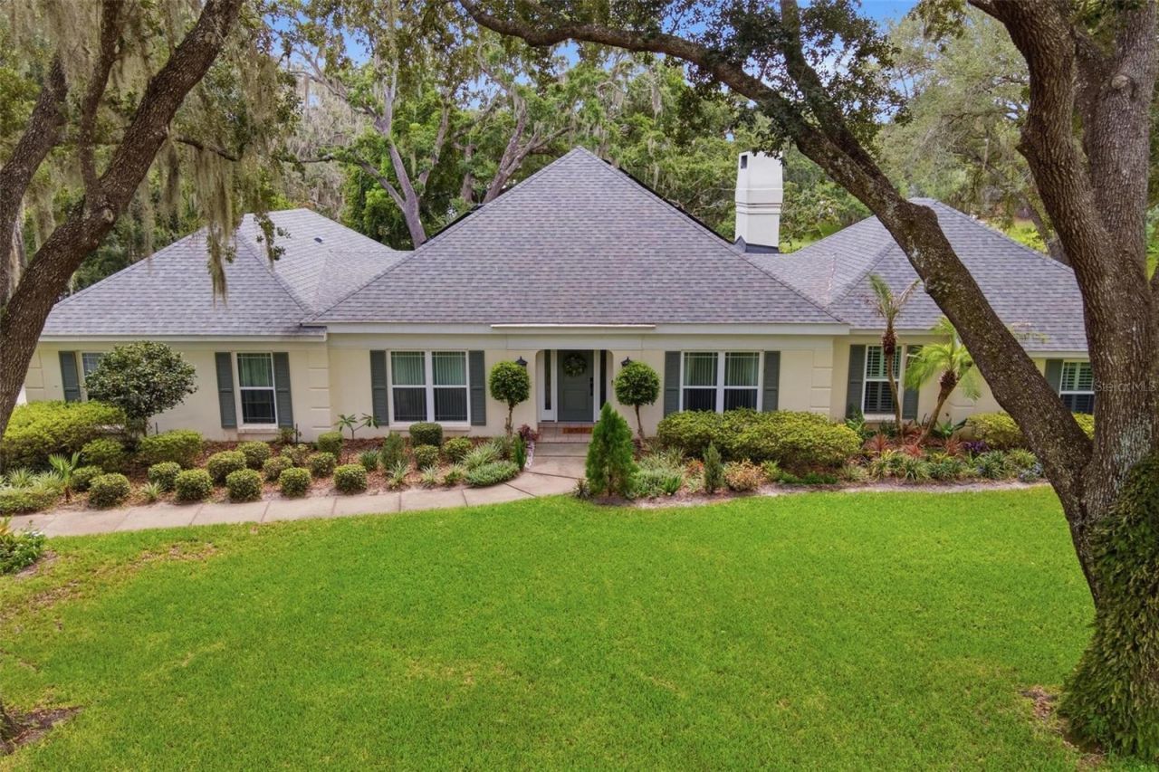 33746 Spring Drive, Leesburg, FL 34788 Main Photo