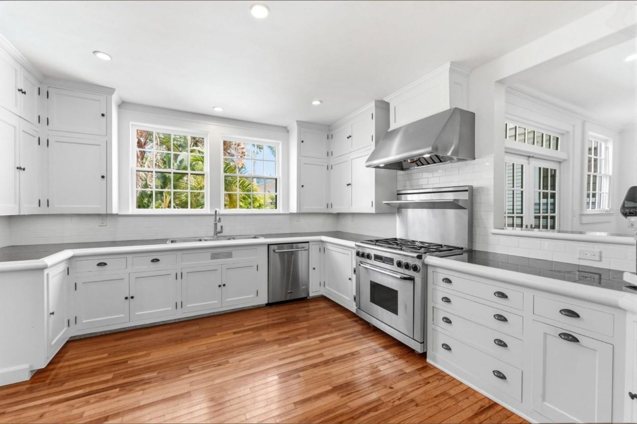 403 Magnolia Drive, Clearwater, FL 33756 Photo