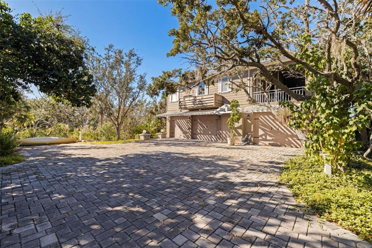 2000 Bayview Drive, Tierra Verde, FL 33715 Photo