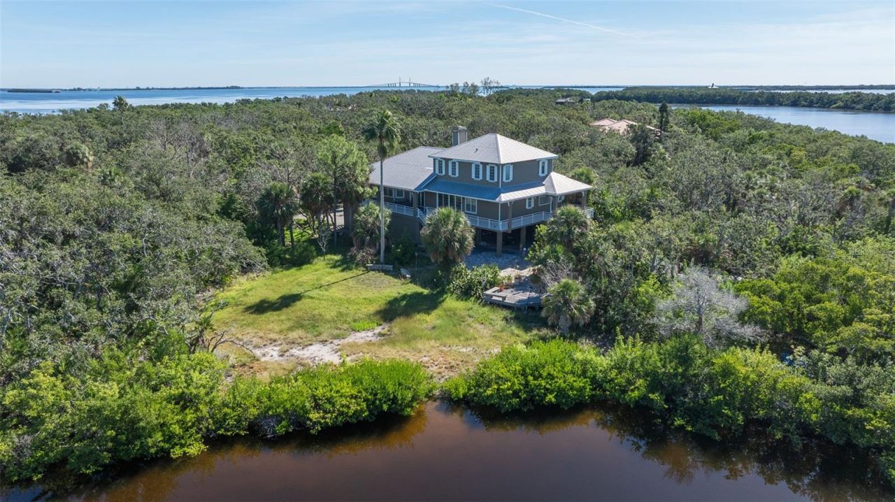 2000 Bayview Drive, Tierra Verde, FL 33715 Photo