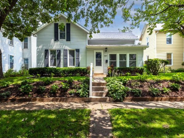 2329 Farnam Street, Davenport, IA 52803