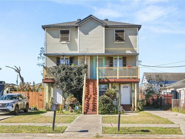 6124 26 BACCICH Street , New Orleans, LA 70122