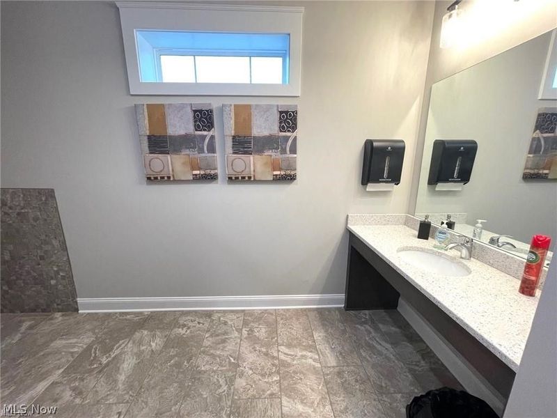 4304 Evergreen Court, North Canton, OH 44720 Photo 7