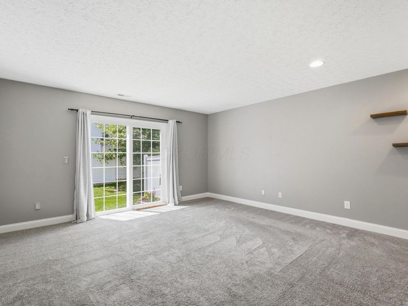 1893 Bashan Drive, Unit 77C, Columbus, OH 43228 Photo 5