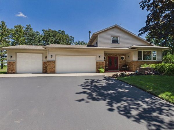 7442 Dekorra Road, DeForest, WI 53532