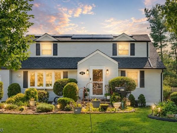 36 Northern Dr, Fair Lawn, NJ 07410