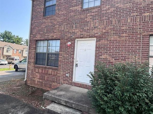 1744 Cave Mill Road #A, Bowling Green, KY 42104