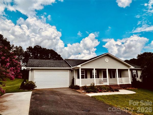 253 Stable Brook Lane, Taylorsville, NC 28681