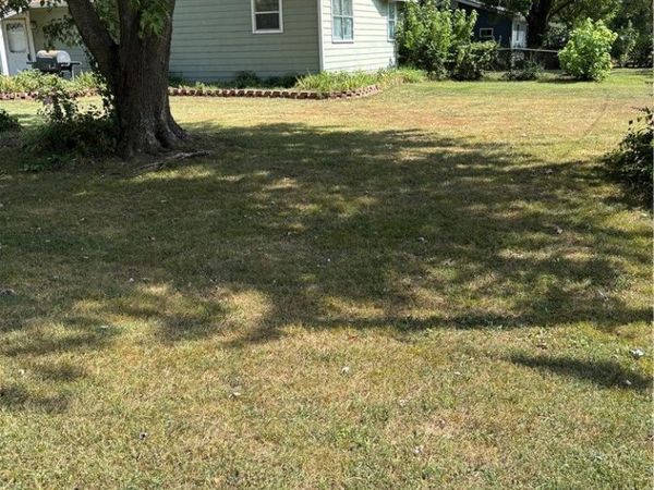613 W Arkansas Street , Gentry, AR 72734