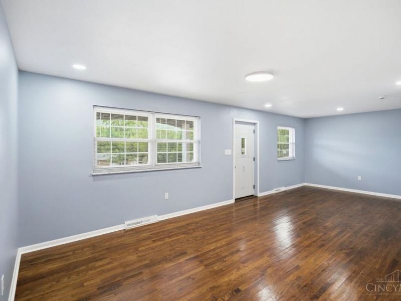 7273 Birchwood Drive, West Chester, OH 45069 Photo 4