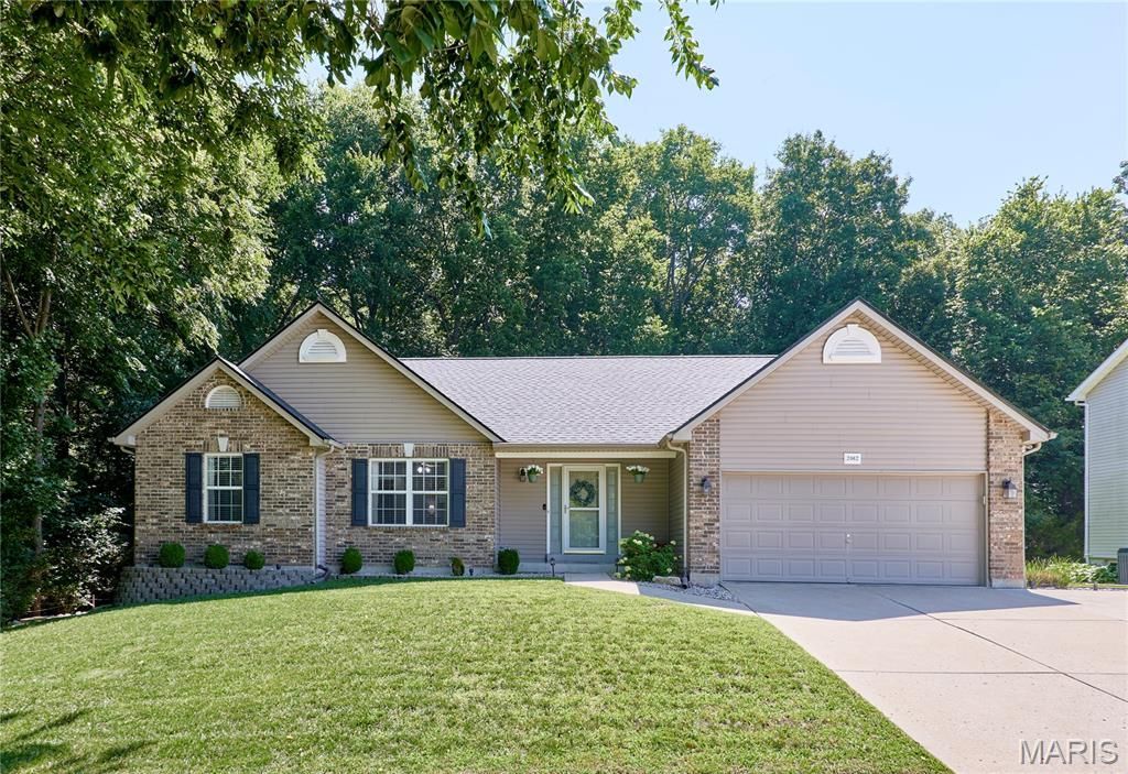2062 Great Oaks Valley Drive, Wentzville, MO 63385 Main Photo