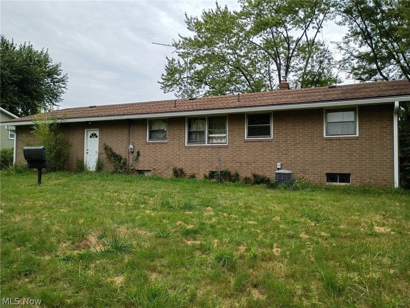 2435 Ravenna Avenue, East Canton, OH 44730 Photo 3
