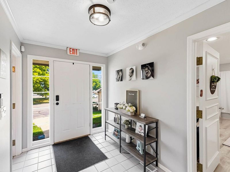 848 E Franklin Street, Unit A, Centerville, OH 45459 Photo 3