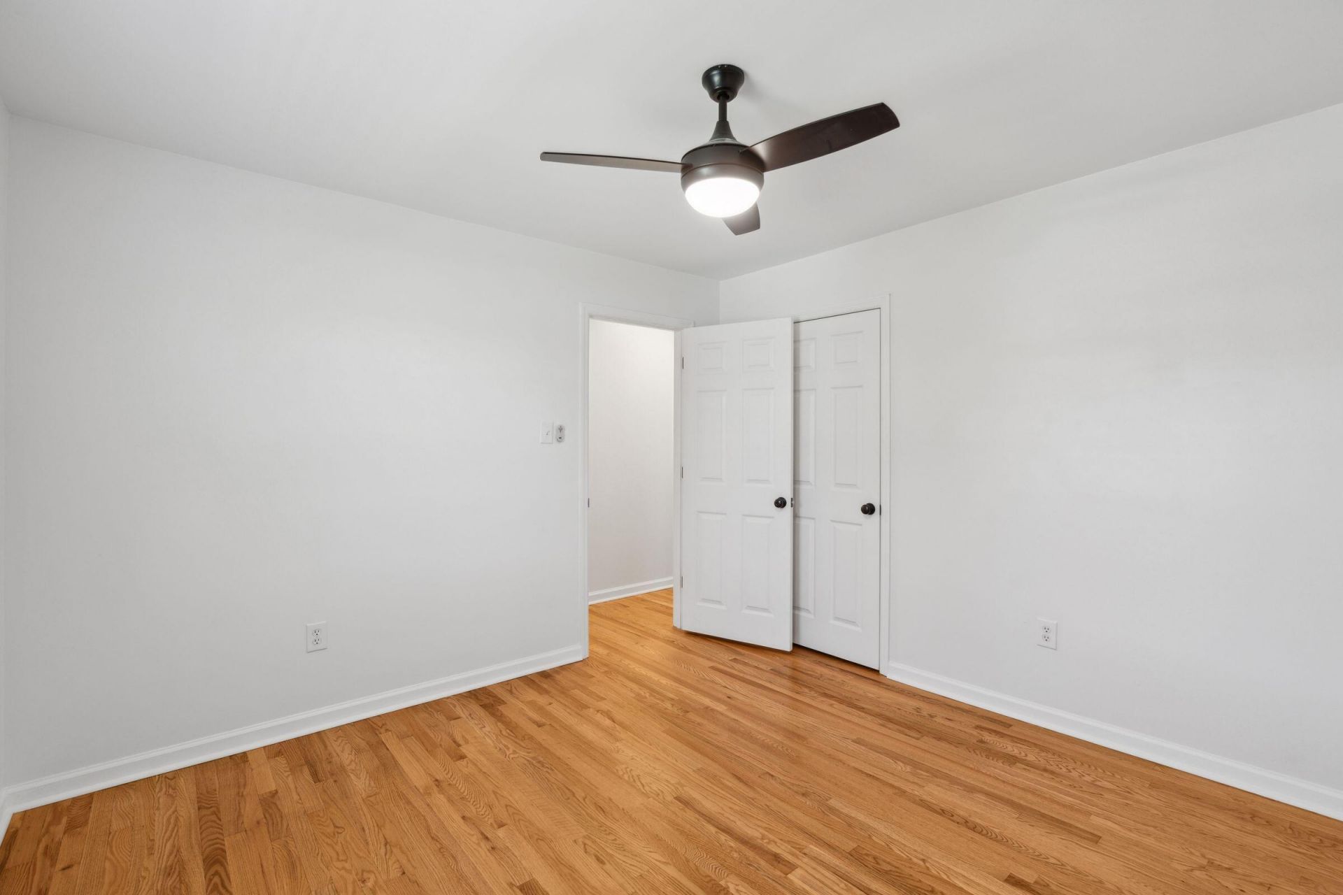 415 Parkdale Drive Photo 19