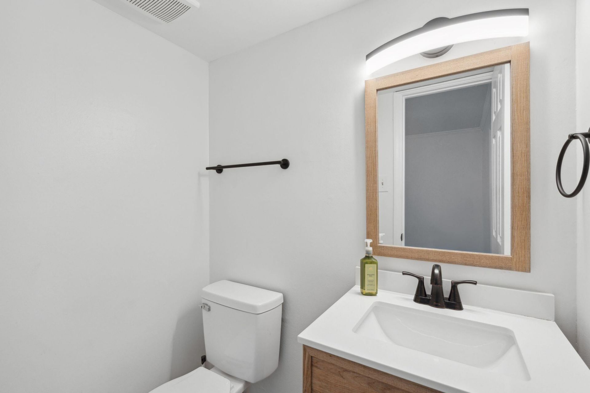 415 Parkdale Drive Photo 21