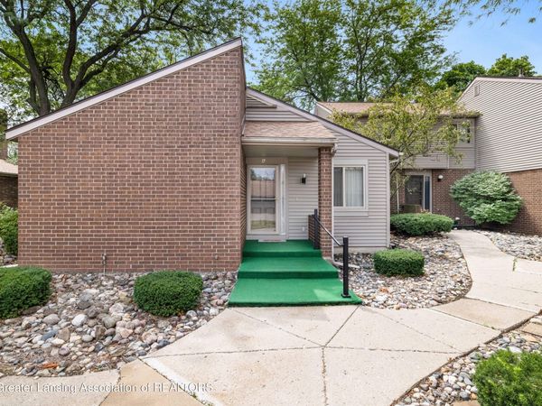 6019 Montevideo Drive, Lansing, MI 48917