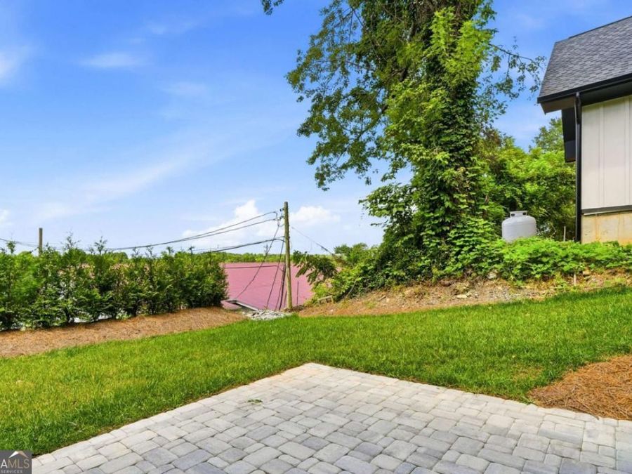 Property Image 44