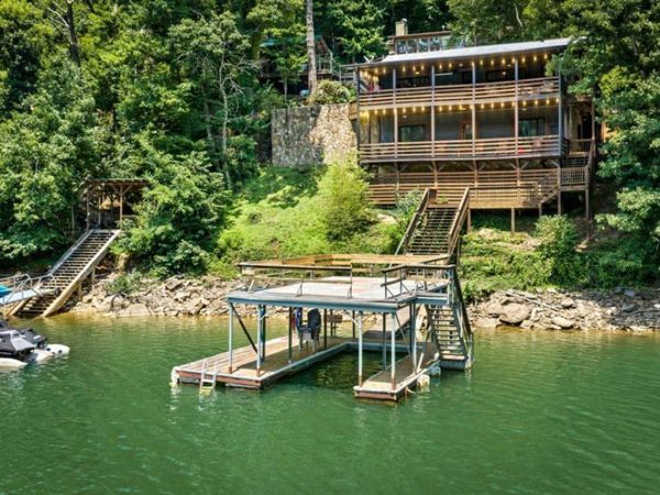 112 Tilley Ridge Road, Blue Ridge, GA 30513