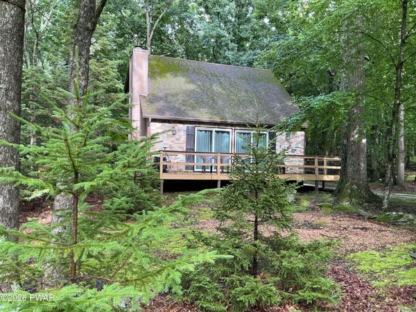 100 S Shore Drive , Milford, PA 18337