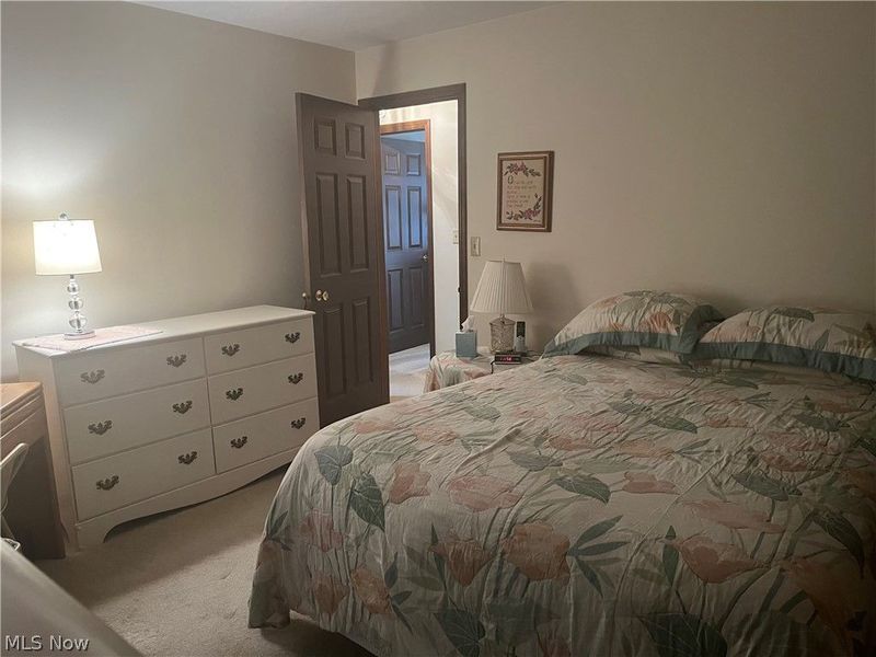 6800 Strathmore Drive, Valley View, OH 44125 Photo 28