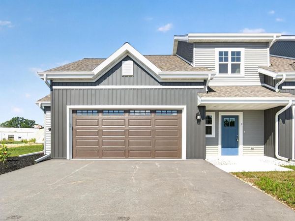 1675 Reigle DRIVE, Unit 1, Kewaskum, WI 53040