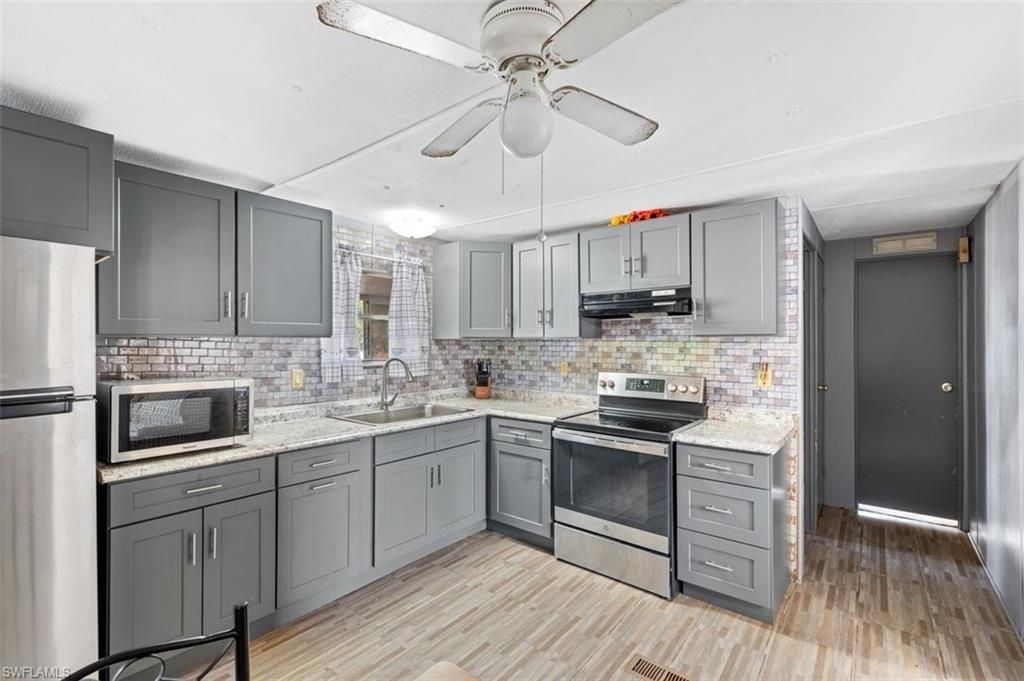 8405 Nault Rd , North Fort Myers, FL 33917 Photo