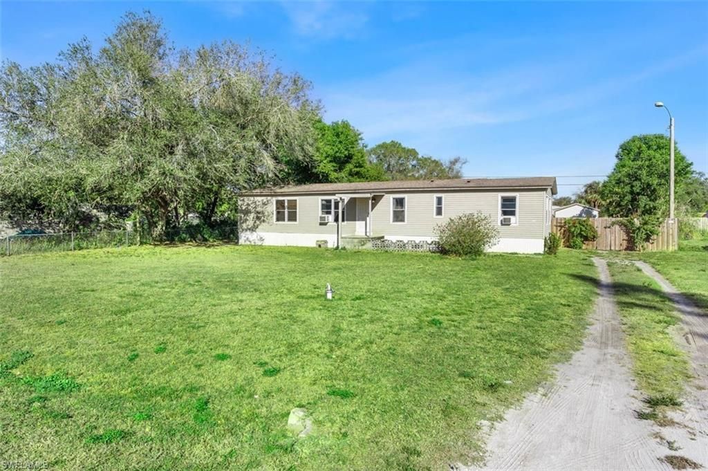 8405 Nault Rd , North Fort Myers, FL 33917 Photo