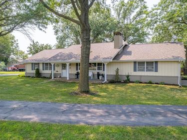 6101 Frontier Road, Lincoln, NE 68516