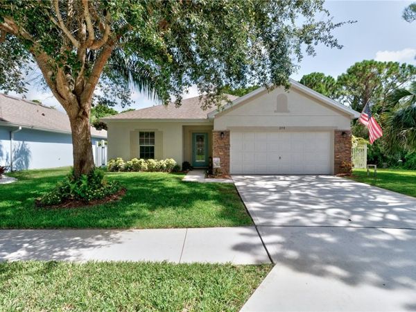 250 Briarcliff Circle, Sebastian, FL 32958