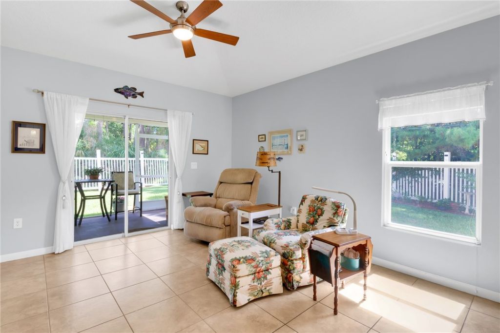 250 Briarcliff Circle, Sebastian, FL 32958 Photo
