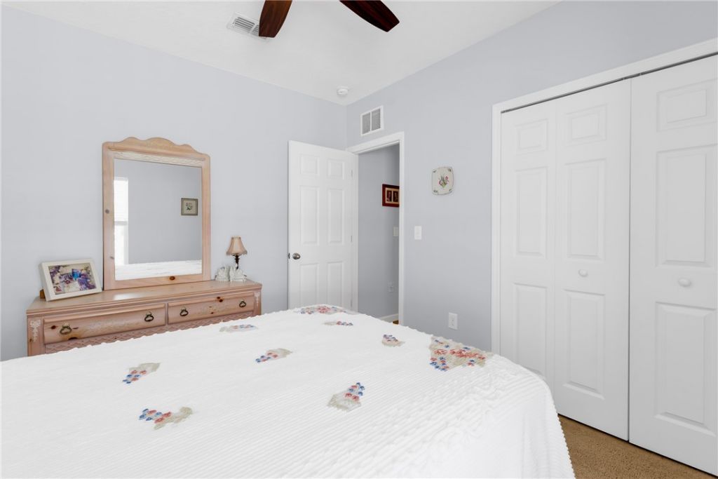 250 Briarcliff Circle, Sebastian, FL 32958 Photo