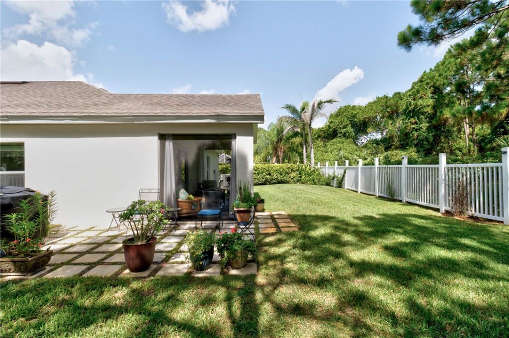 250 Briarcliff Circle, Sebastian, FL 32958 Photo