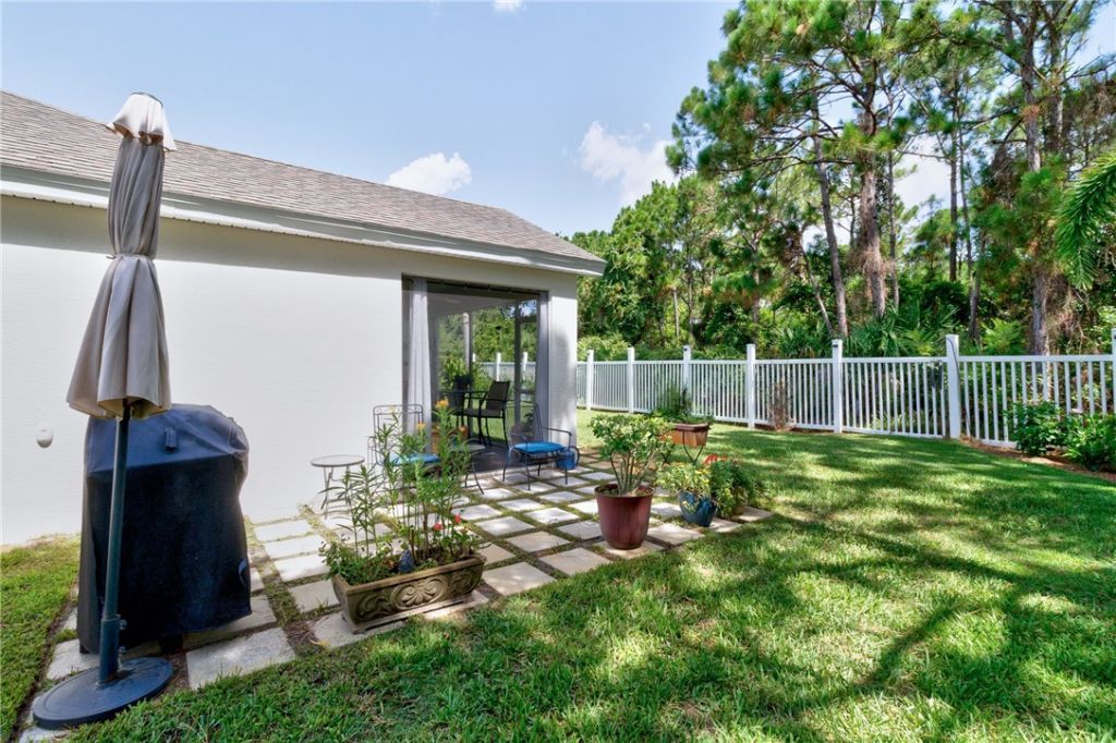 250 Briarcliff Circle, Sebastian, FL 32958 Photo